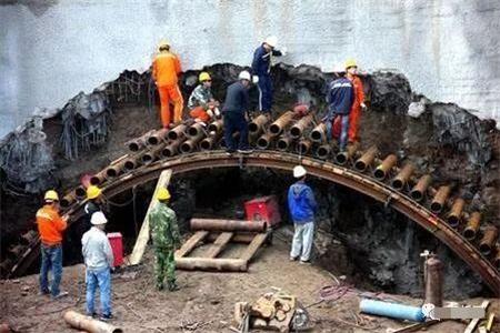 铜川隧道钢花管支护案例